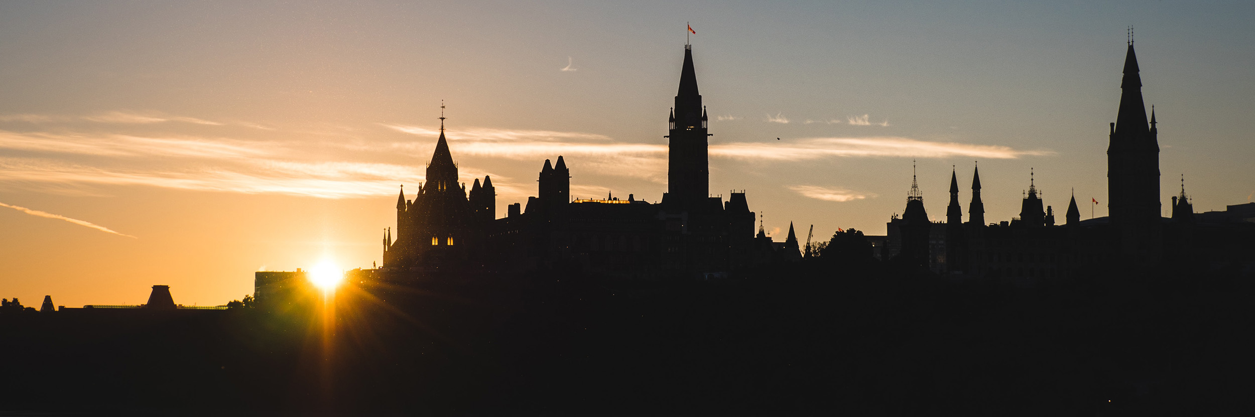 Silhouette of parliament buildings